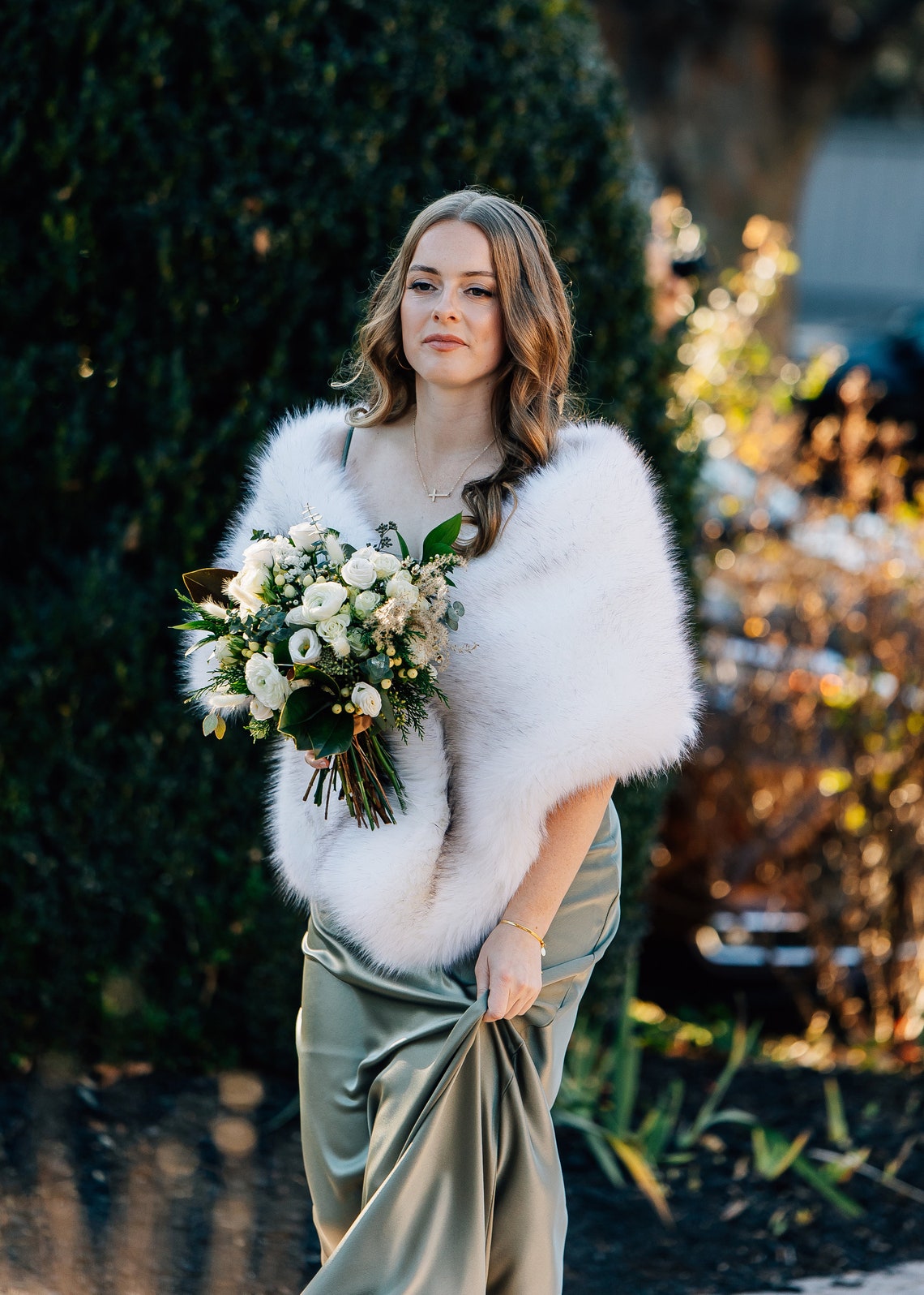 Stole Wedding Shawl - Kość słoniowa z czarnymi tipsami faux